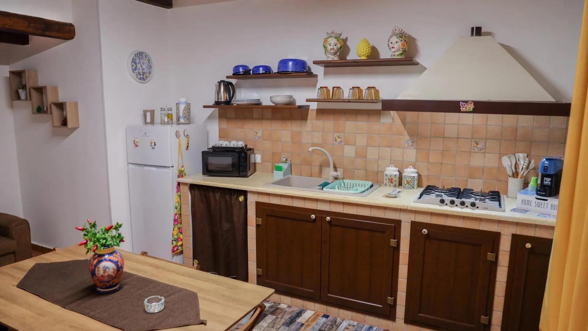La Folkloressa Apartments Palermo