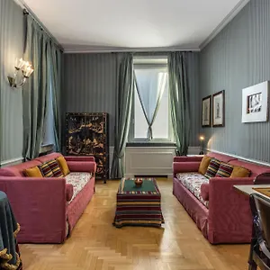 Brera Vicolo Fiori Appartamento Milano